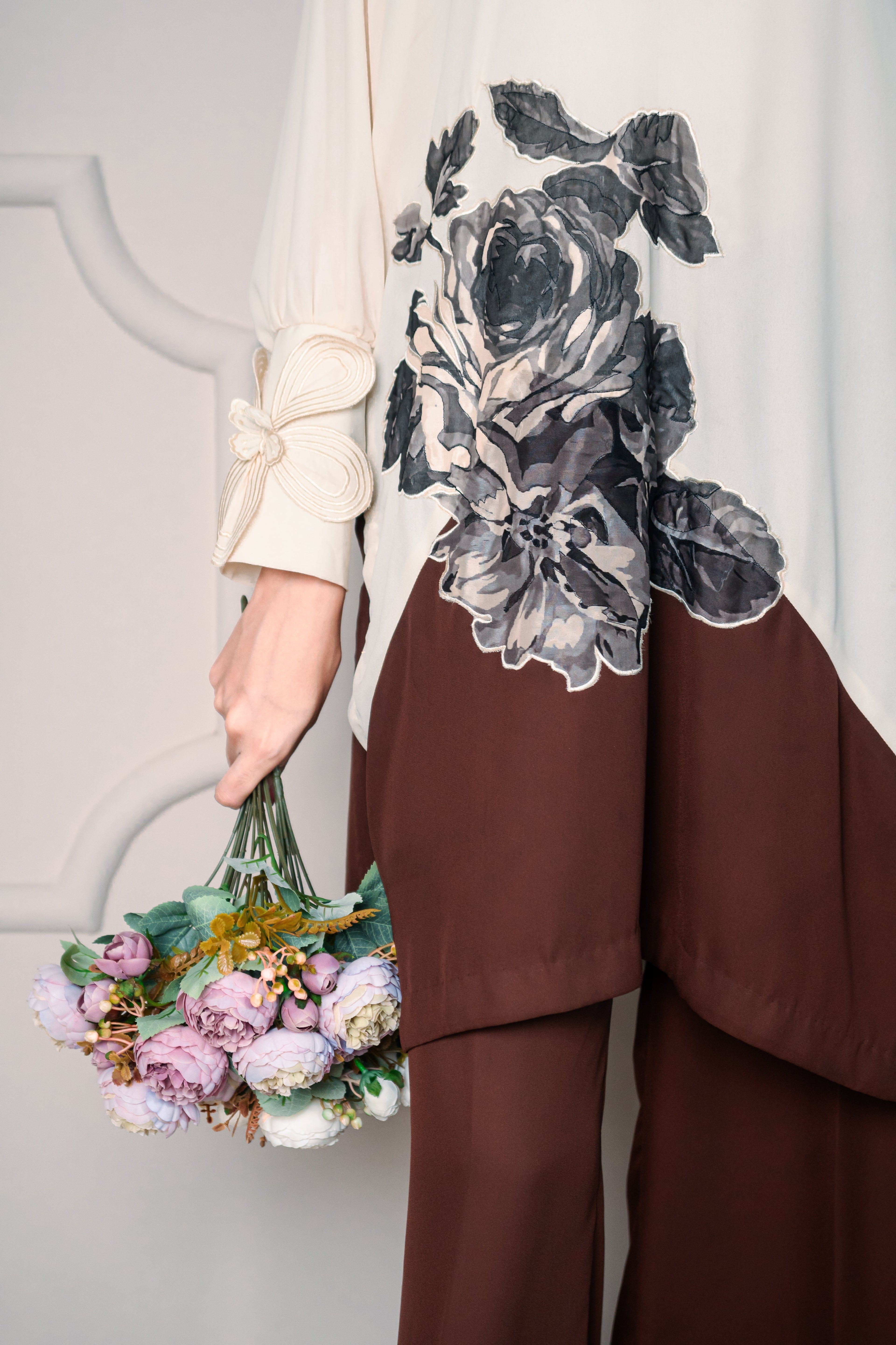 Basics - AMNOR KHAAS