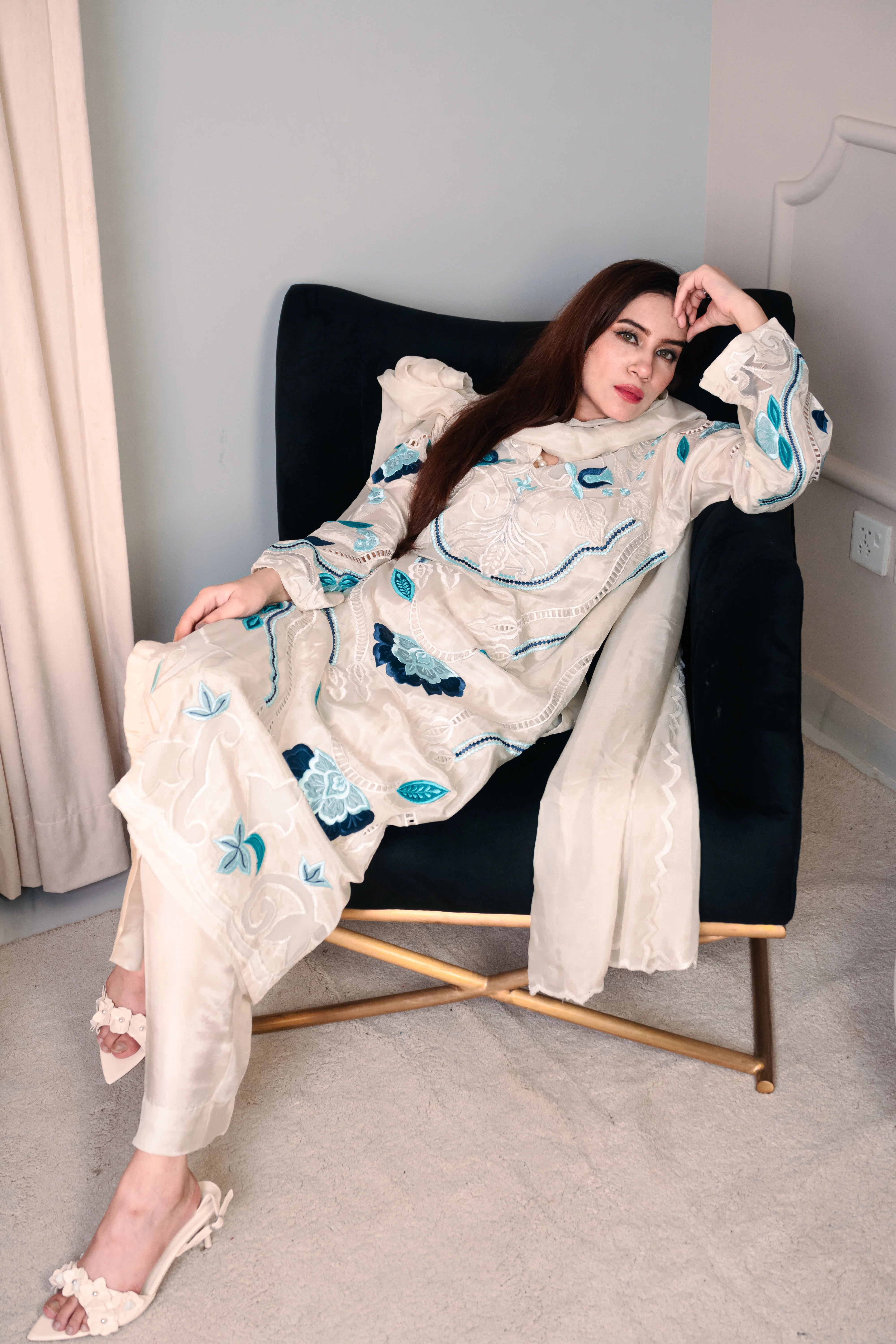 3 Piece Stiched White Silk Suit (Pret)