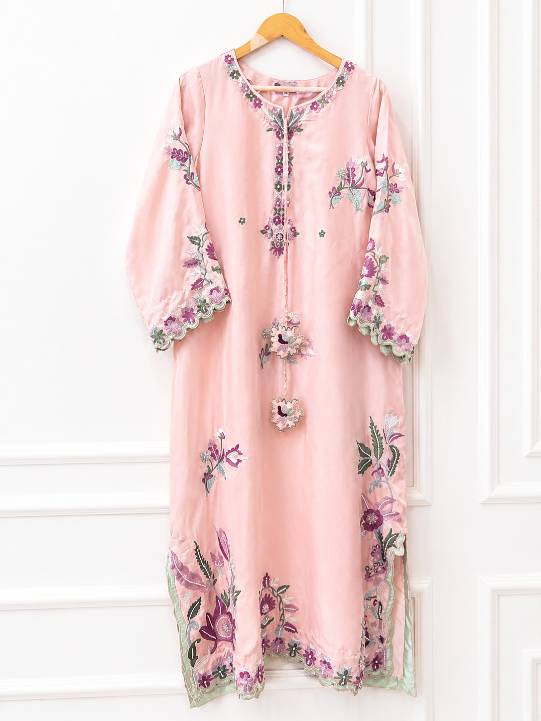 Elegant Floral Embroidered Kaftans for Women – Pastel Blue & Blush Pink Cotton Kaftan Dresses