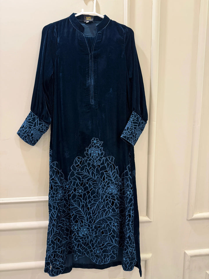 3 Piece Stiched Blue Velvet Suit (Pret)