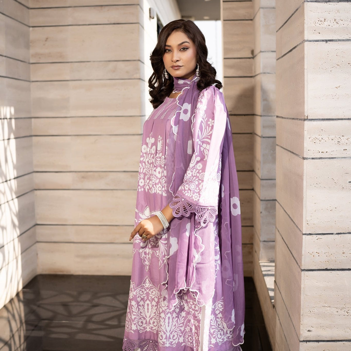 3 Piece Stiched Rana Printed Raw Silk Suit (Pret) – AMNOR KHAAS