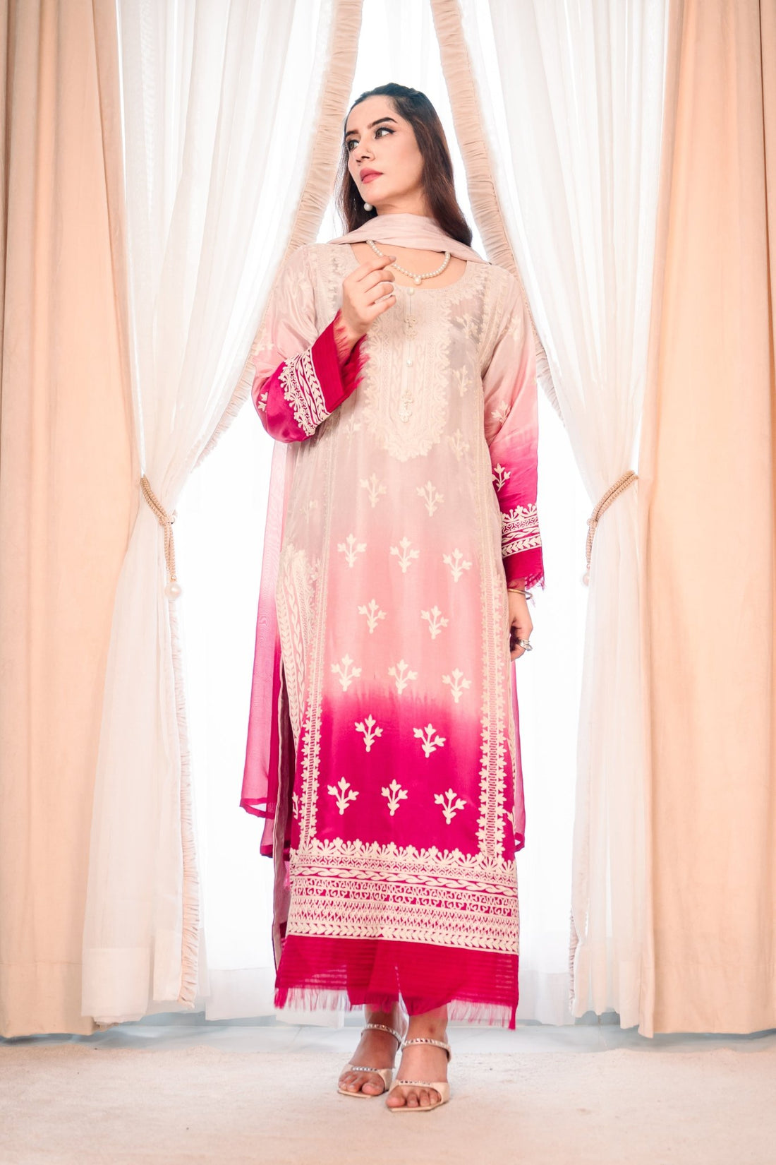 Noor - e - Jahan - AMNOR KHAAS