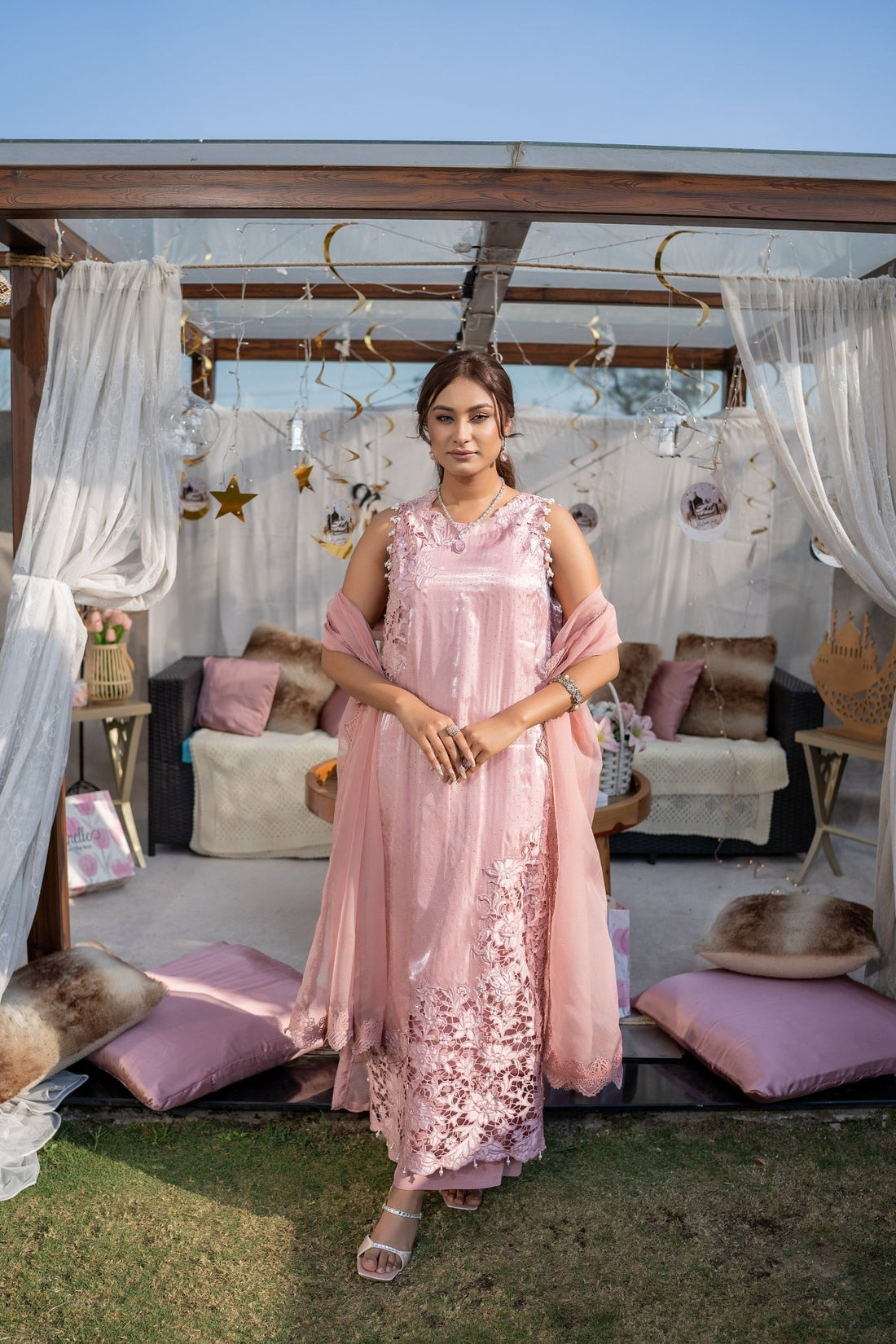 Seirra - AMNOR KHAAS