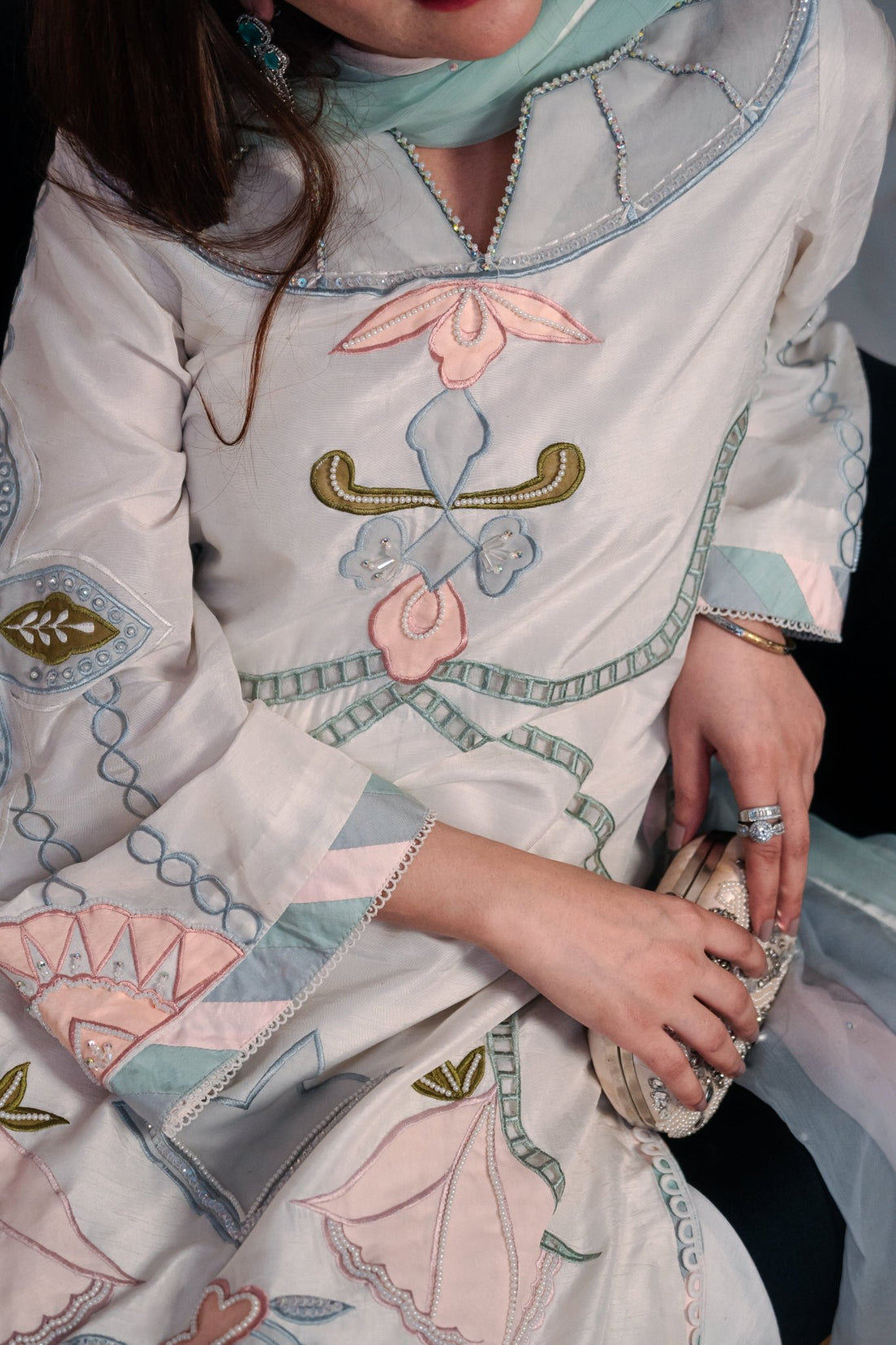 Serena - AMNOR KHAAS