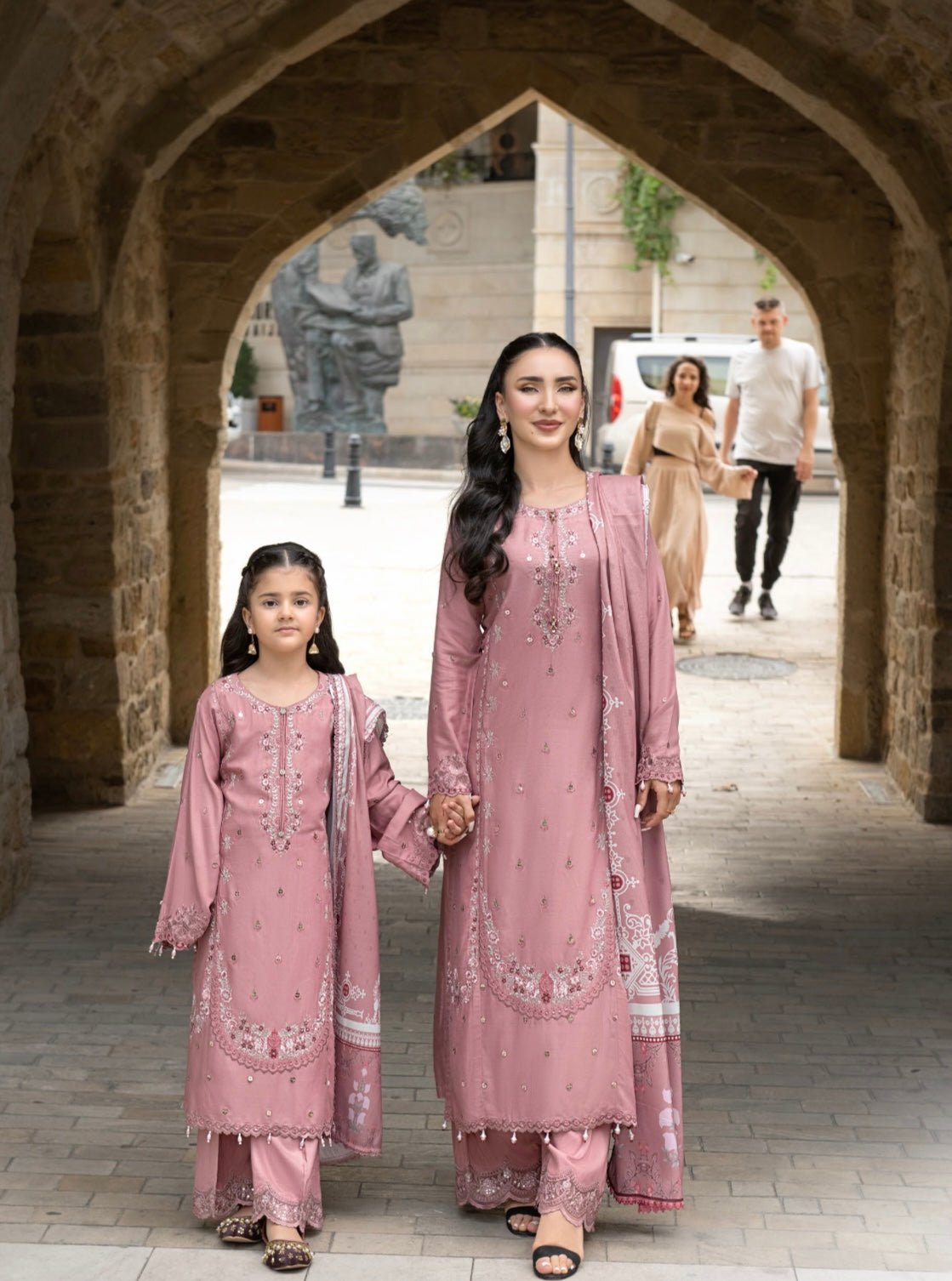 Suhana - AMNOR KHAAS